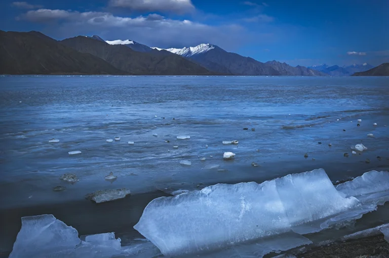 Ladakh in Winter: A Majestic Wonderland for Adventurers and Nature Lovers WL-4289.tif N copy 2