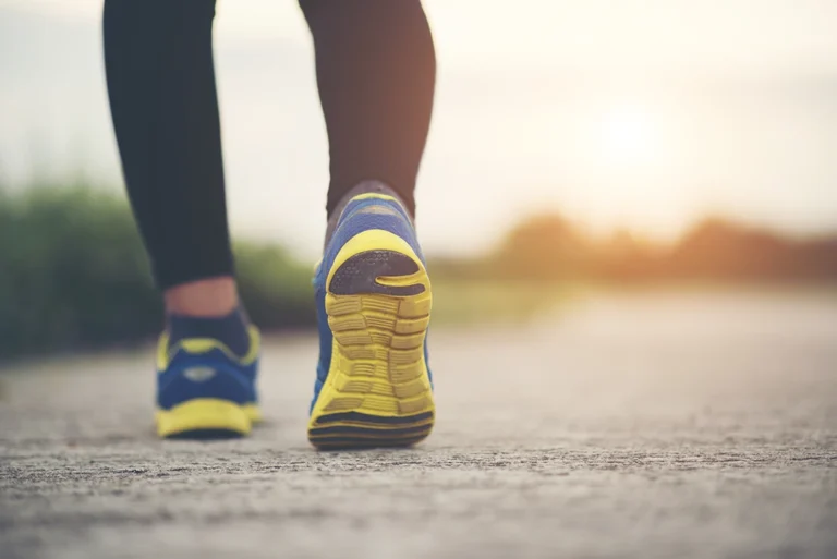 Stepping Up to Health: The Science Behind 10,000 Steps a Day s 5